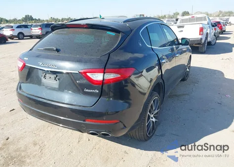 2017 Maserati Levante S из США, поврежденный, VIN ZN661YUS1HX236191